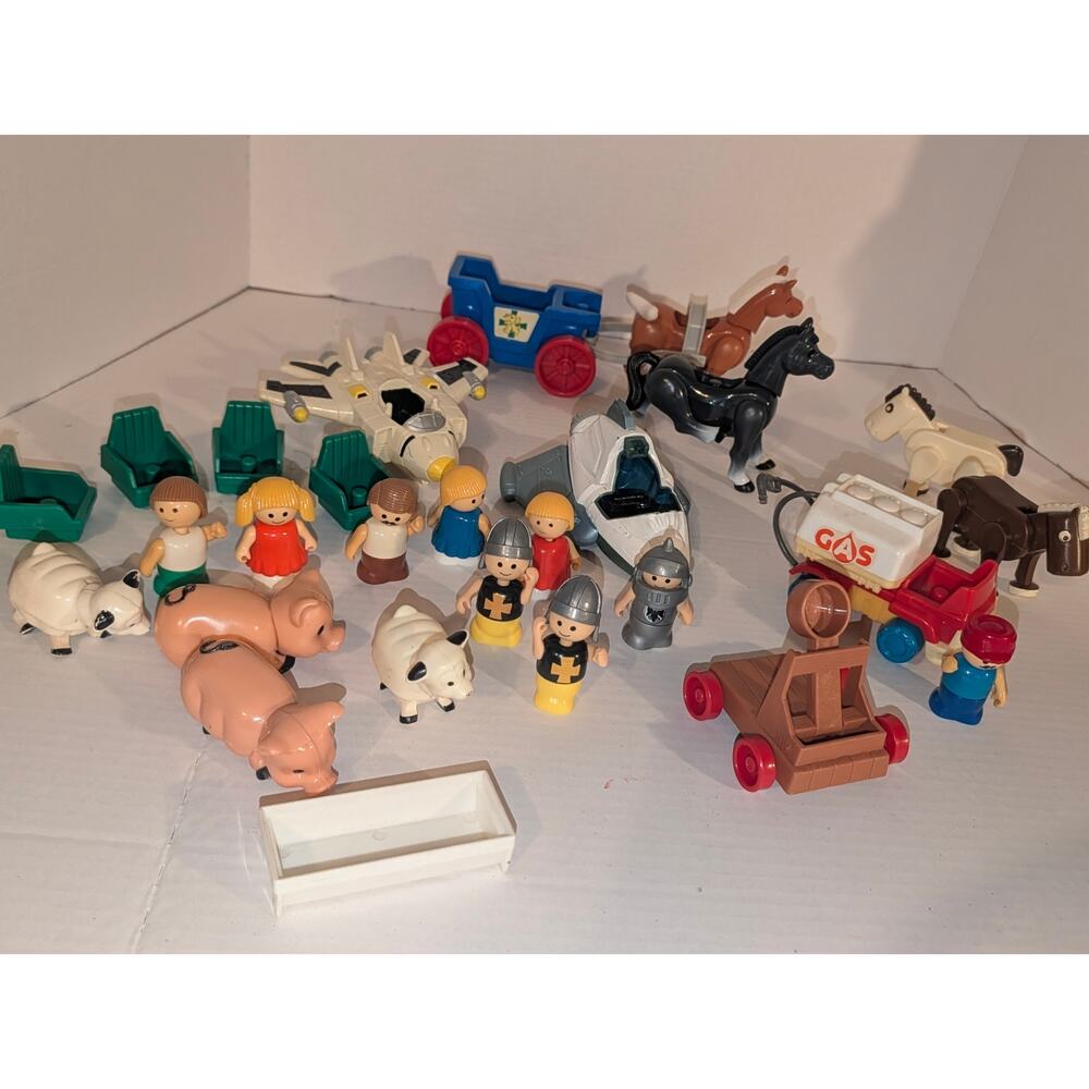 Huge Lot Playskool Lil Playmates People Farm Space Ships Preschool Pretend Play